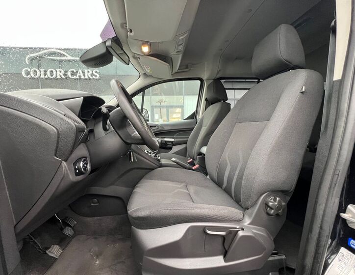Ford Tourneo Connect 8