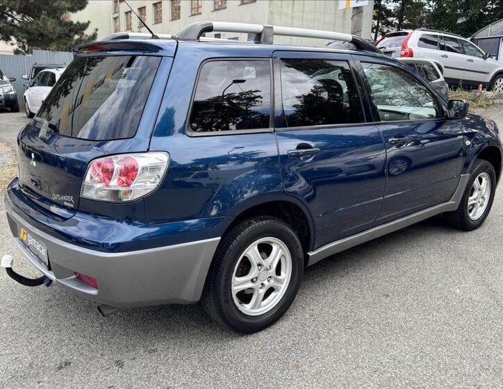 Mitsubishi Outlander 13