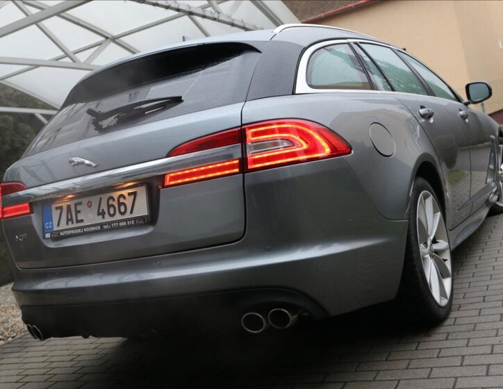 Jaguar XF Kombi 3,0 l 177 kw