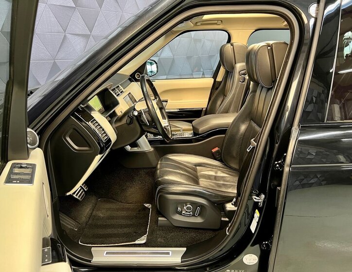 Land Rover Range Rover SUV / Terénní 4,4 l 250 kw