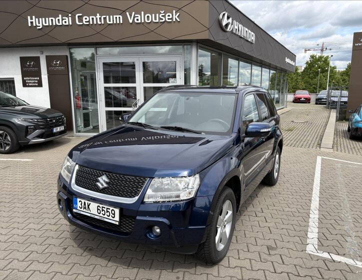 Suzuki Grand Vitara SUV / Terénní 2,4 l 124 kw