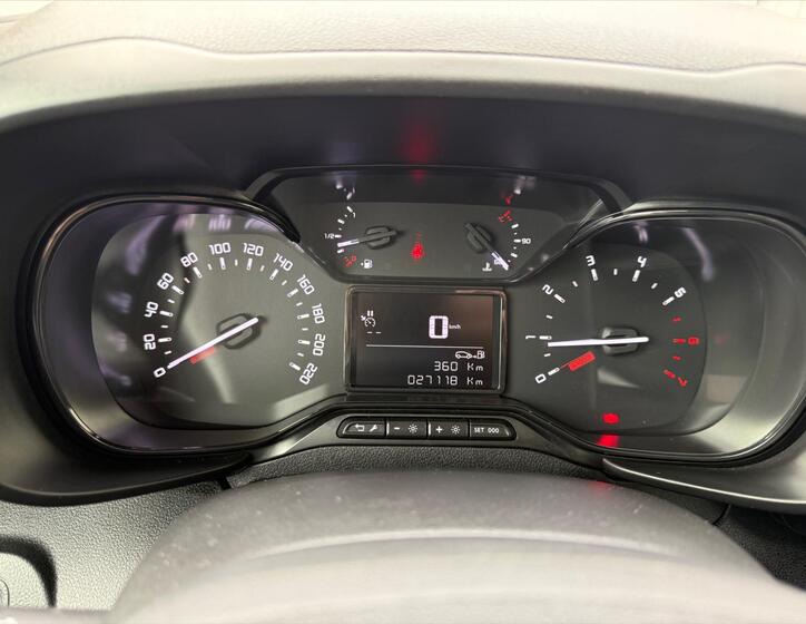 Toyota ProAce City 12