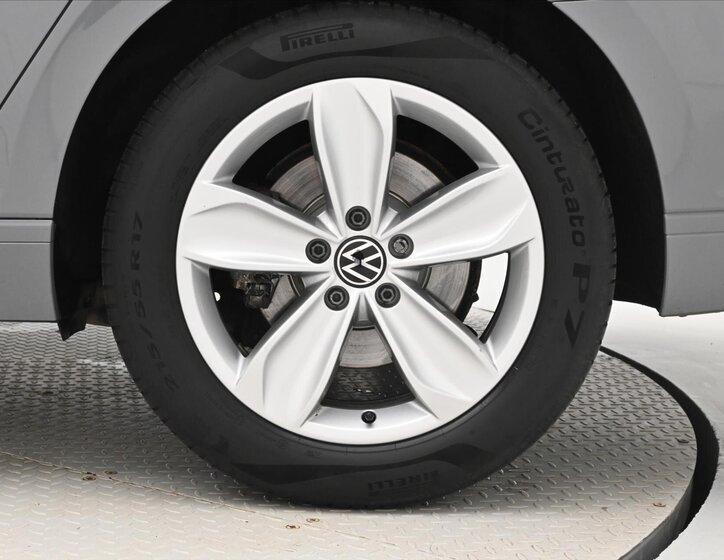 Volkswagen Passat Kombi 2,0 l 110 kw