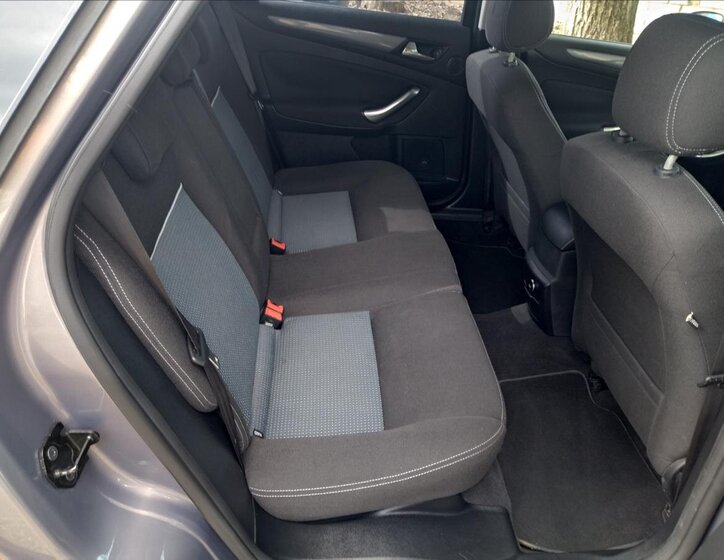 Ford Mondeo Kombi 2,0 l 120 kw