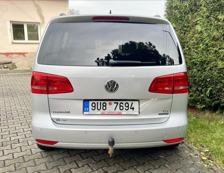 Volkswagen Touran MPV 1,6 l 77 kw