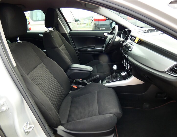 Alfa Romeo Giulietta 9