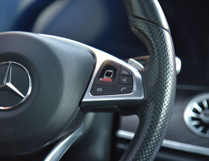 Mercedes-Benz Třídy E 28