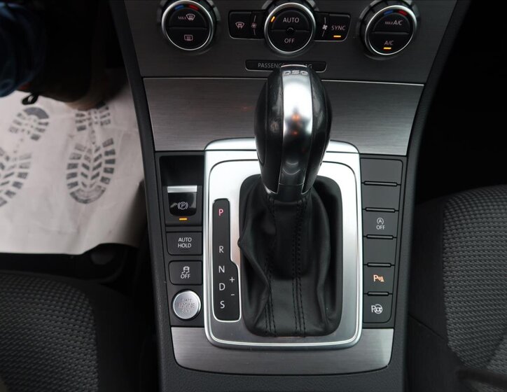 Volkswagen Passat Kombi 2,0 l 103 kw