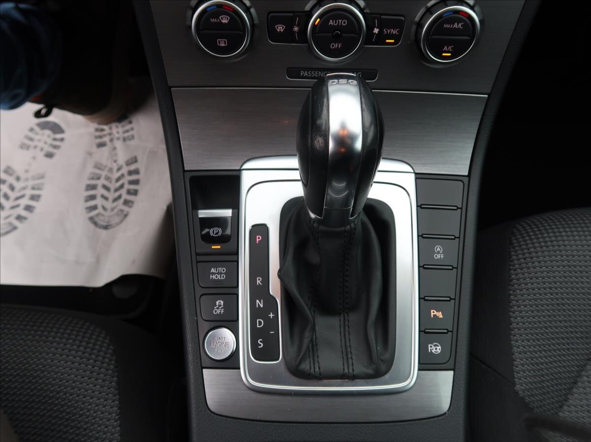 Volkswagen Passat Kombi 2,0 l 103 kw