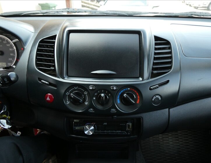 Mitsubishi L200 Pick-up 2,5 l 100 kw