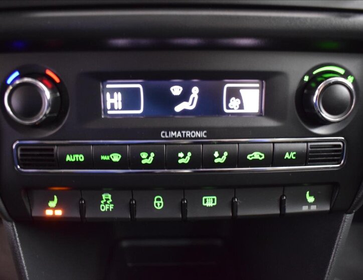 Škoda Rapid Liftback 1,2 l 77 kw