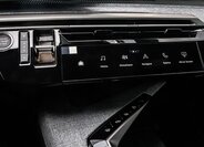 Peugeot 3008 Sedan 1,2 l 136 kw