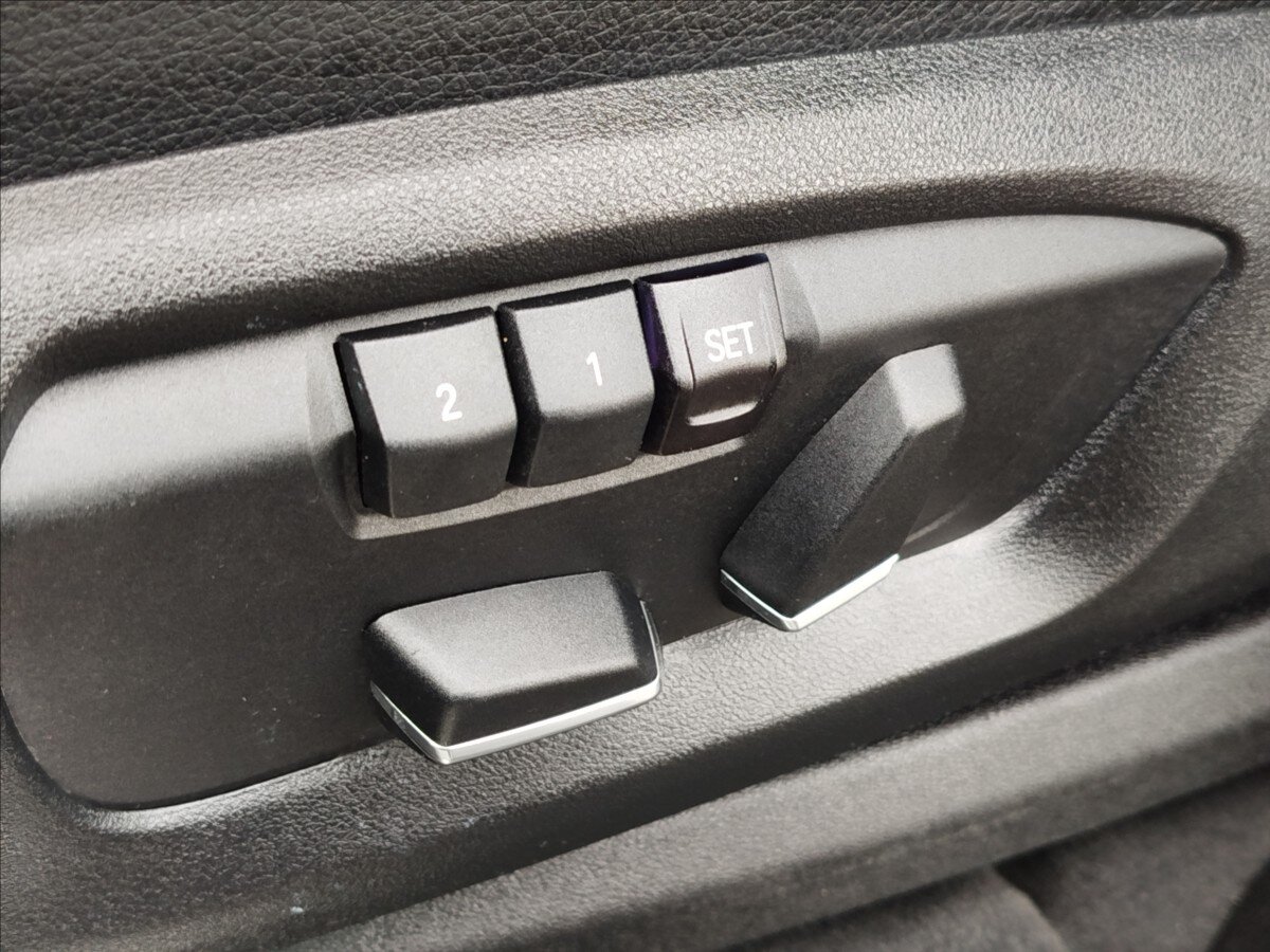 BMW X5 SUV / Terénní 3,0 l 190 kw