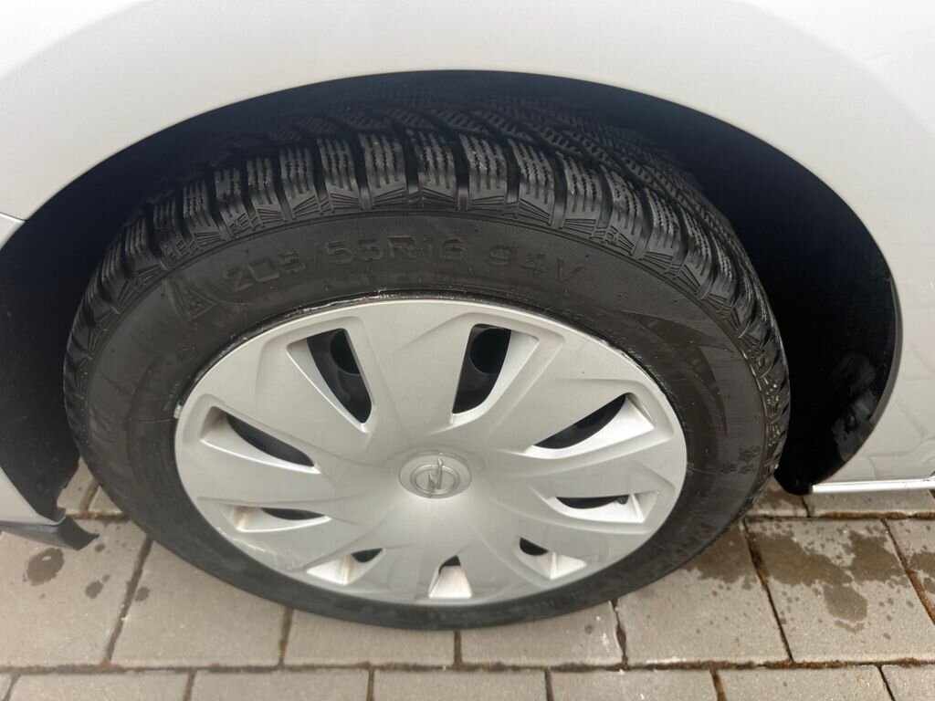 Opel Astra Kombi 1,2 l 81 kw