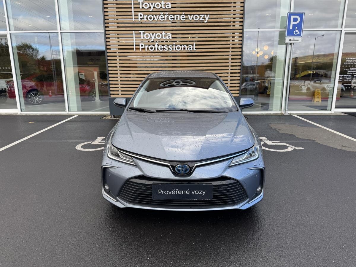 Toyota Corolla Sedan / Limuzína 1,8 l 72 kw