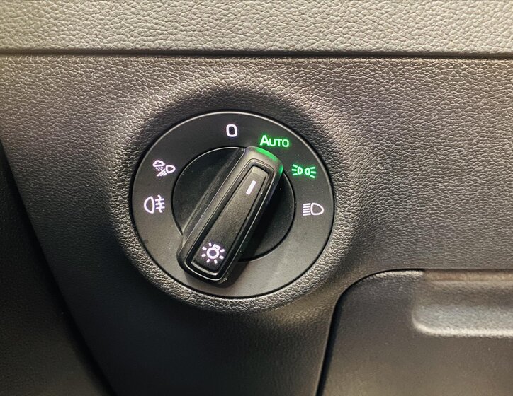 Škoda Karoq SUV / Terénní 2,0 l 110 kw