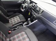 Volkswagen Polo 13