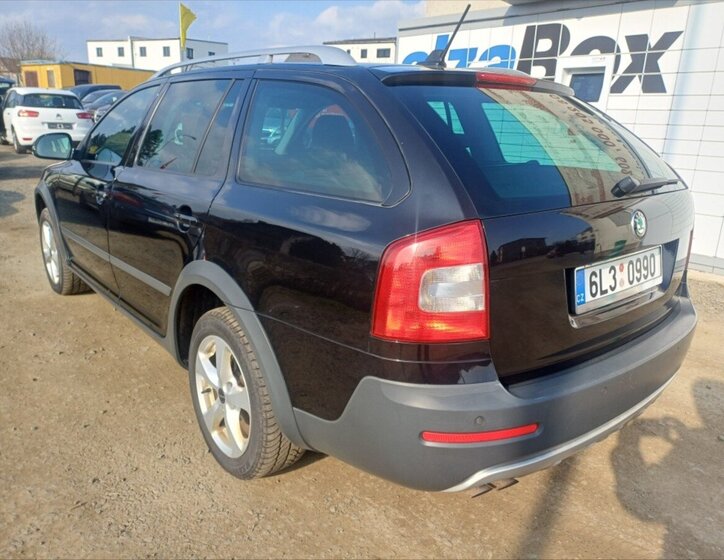 Škoda Octavia Kombi 2,0 l 103 kw