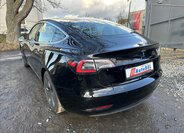 Tesla Model 3 Sedan / Limuzína 0,0 239 kw