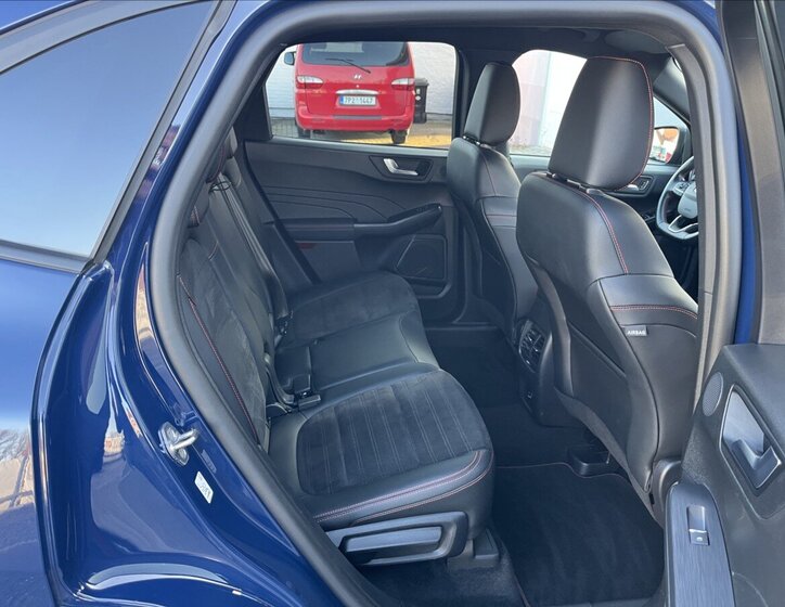 Ford Kuga SUV / Terénní 2,5 l 165 kw