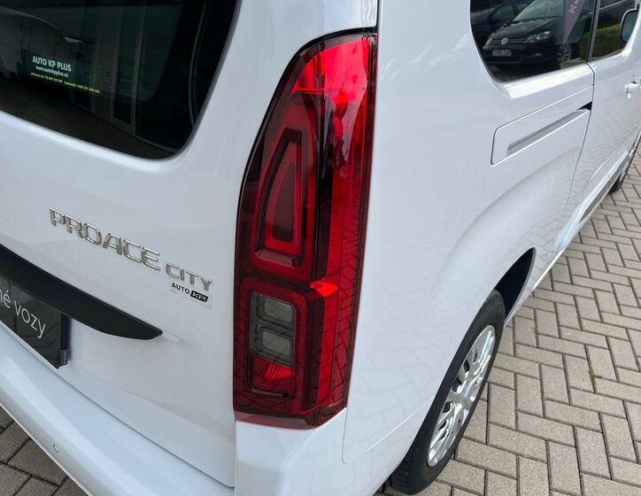 Toyota ProAce City Verso 11