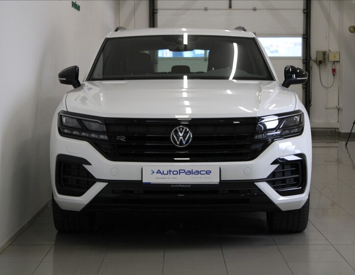 Volkswagen Touareg 2