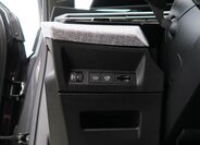 Peugeot 3008 SUV 1,2 l 100 kw