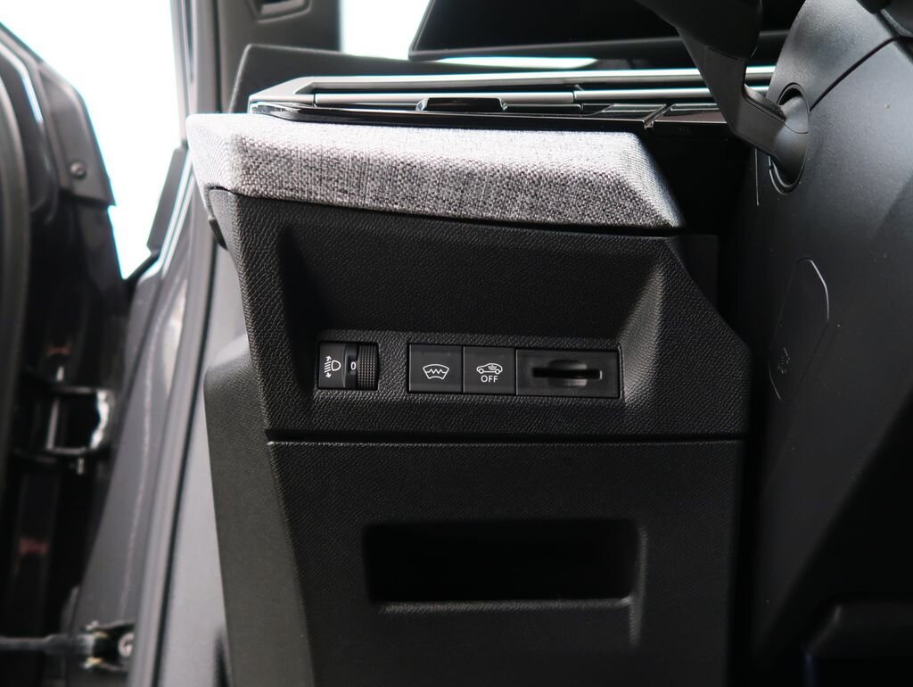 Peugeot 3008 SUV 1,2 l 100 kw