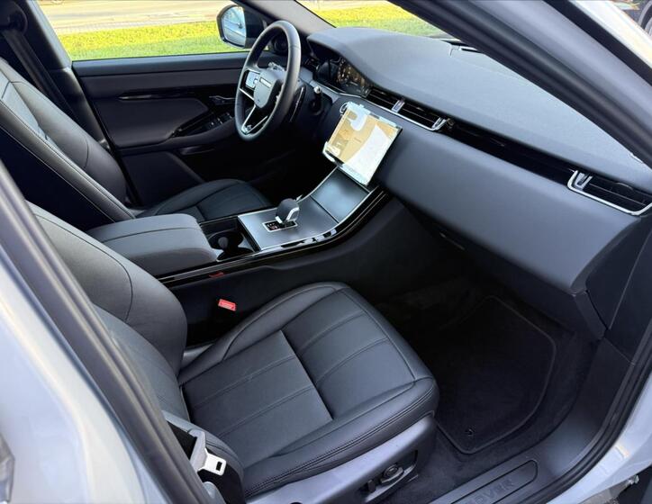 Land Rover Range Rover Evoque 22