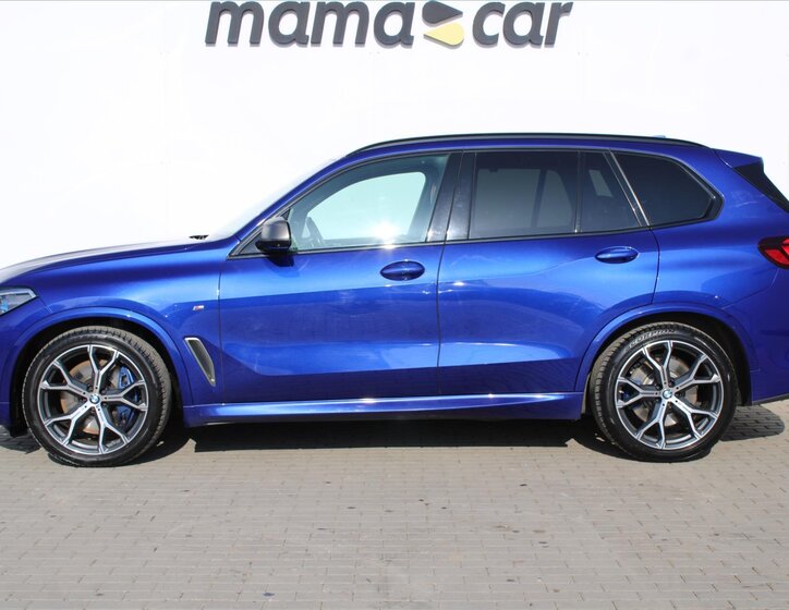 BMW X5 SUV / Terénní 4,4 l 390 kw