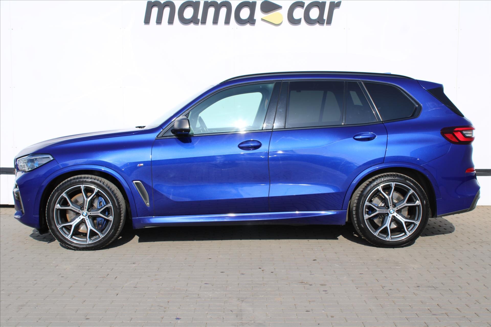 BMW X5 SUV / Terénní 4,4 l 390 kw