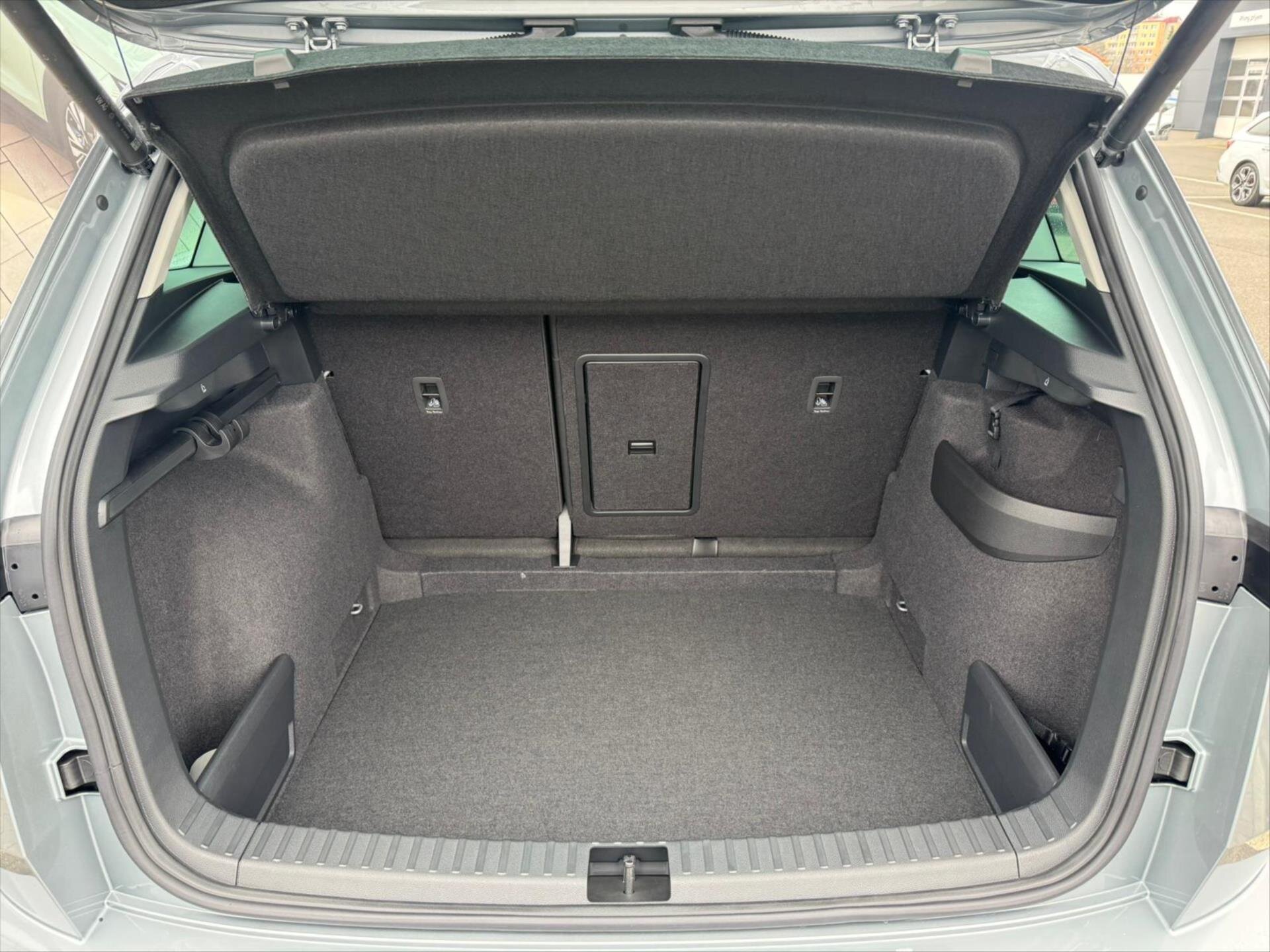 Škoda Karoq SUV 1,5 l 110 kw