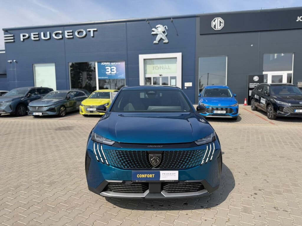 Peugeot 3008 SUV / Terénní 1,2 l 107 kw