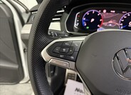 Volkswagen Passat 11