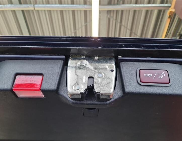 Mercedes-Benz Třídy V 27