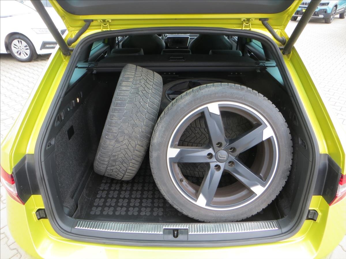 Škoda Superb Kombi 2,0 l 110 kw