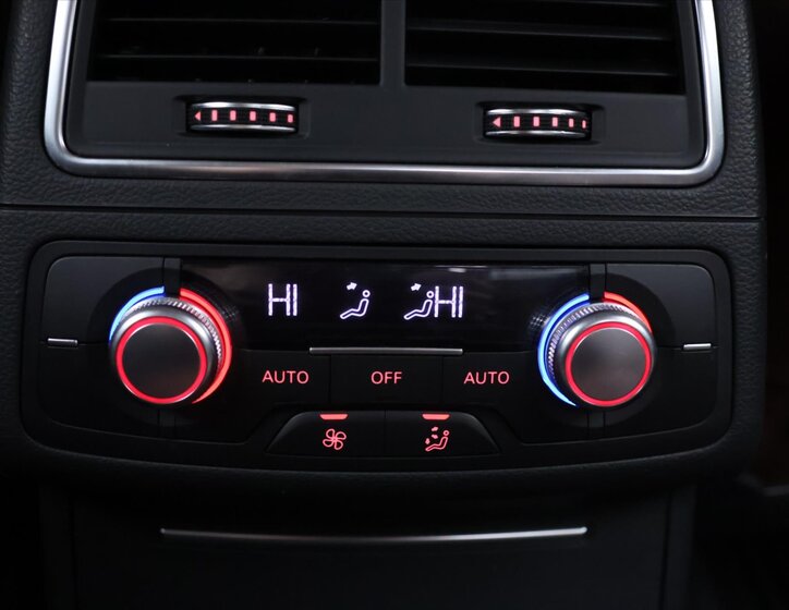 Audi A6 Sedan / Limuzína 3,0 l 235 kw