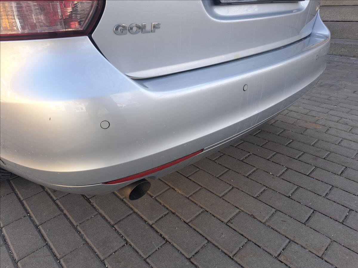 Volkswagen Golf Kombi 1,6 l 77 kw