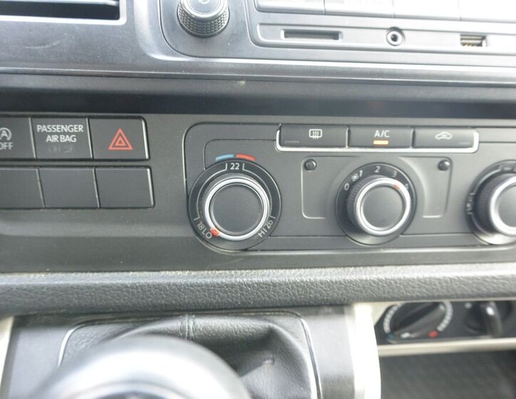 Volkswagen Transporter Valník 2,0 l 103 kw