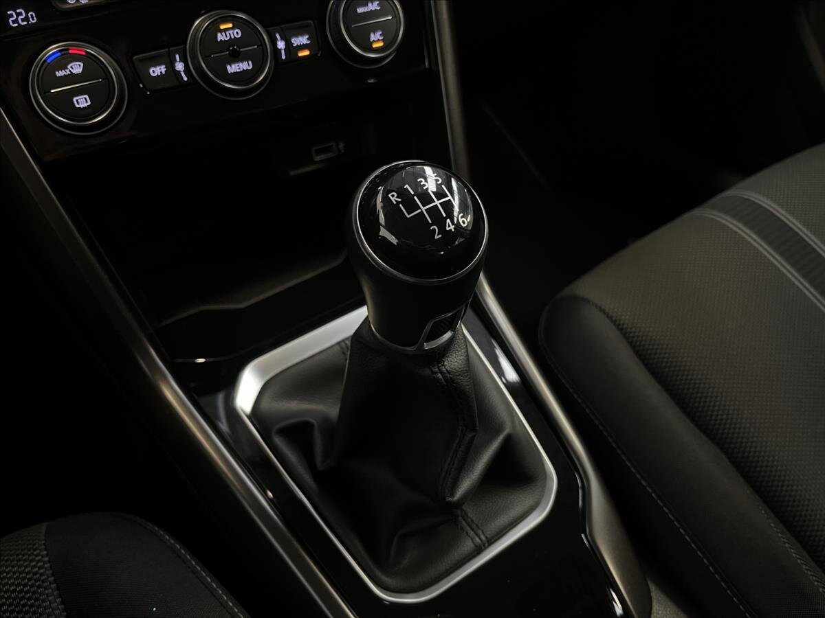 Volkswagen T-Roc SUV 1,5 l 110 kw