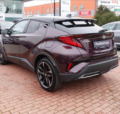 Toyota C-HR 6