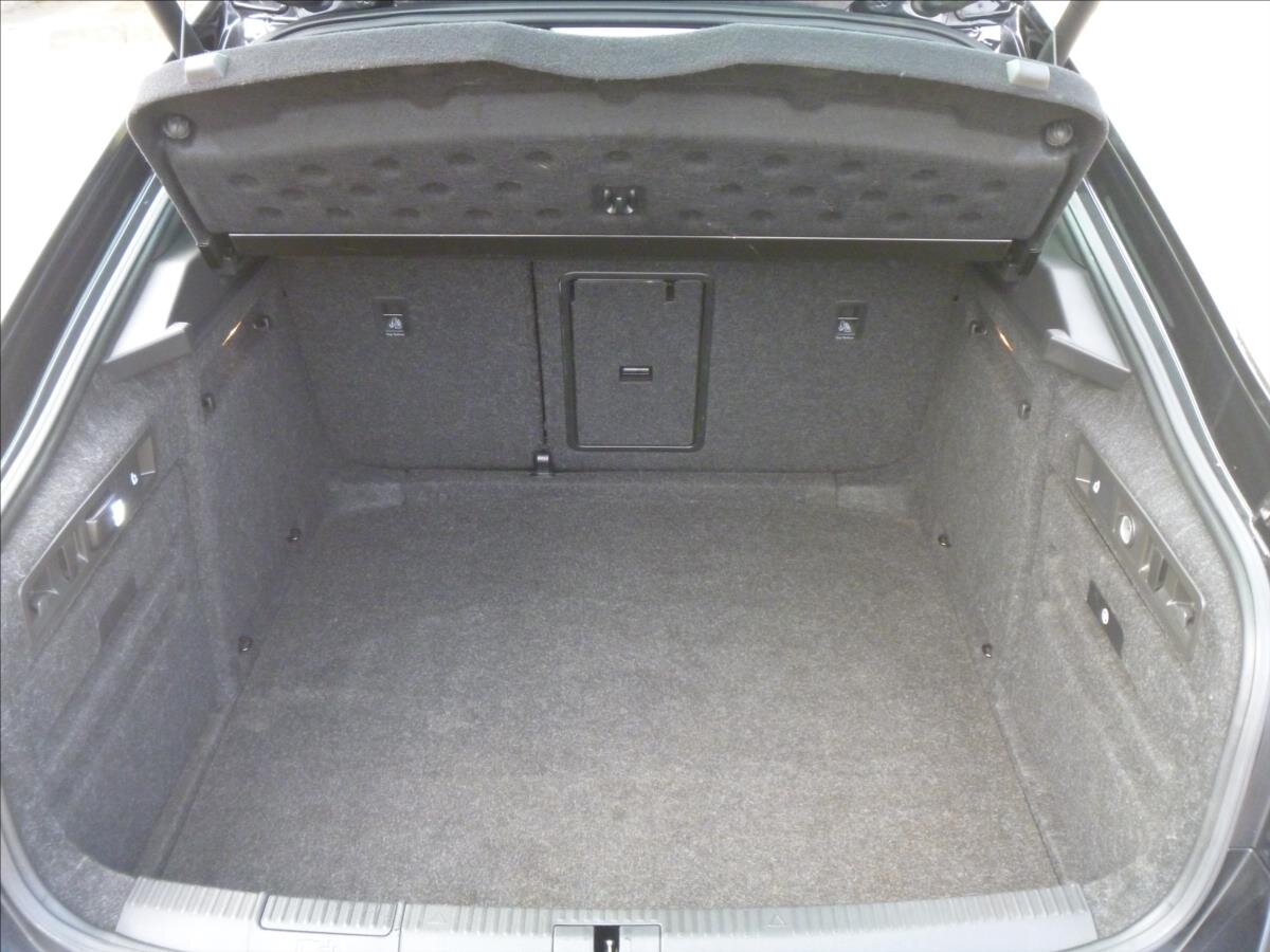 Škoda Superb Liftback 2,0 l 140 kw