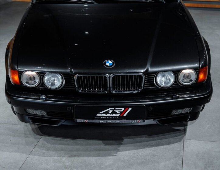 BMW Řada 7 Sedan / Limuzína 5,0 l 220 kw