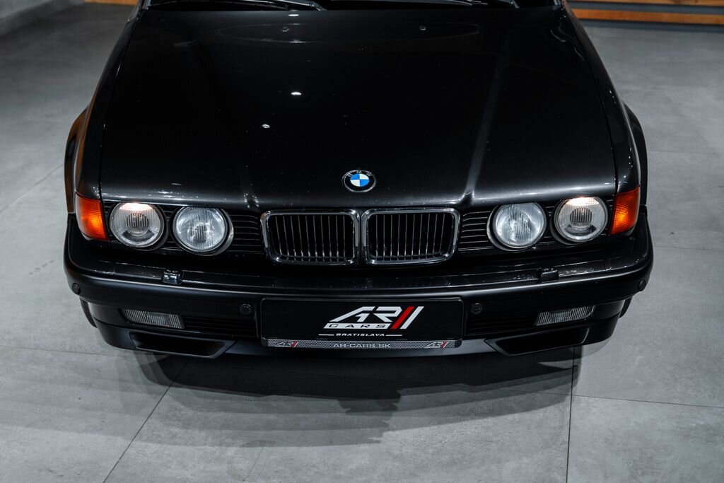 BMW Řada 7 Sedan / Limuzína 5,0 l 220 kw