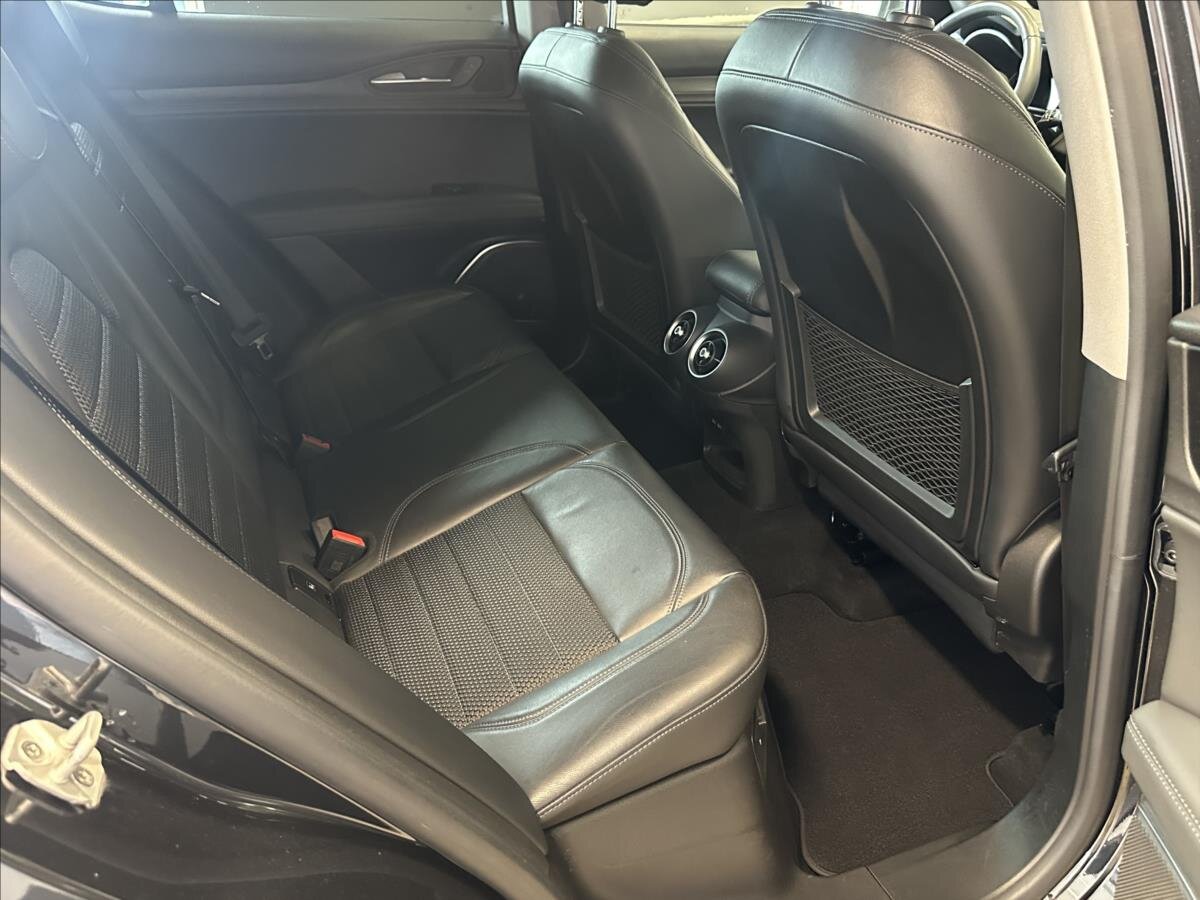 Alfa Romeo Stelvio SUV 2,1 l 154 kw