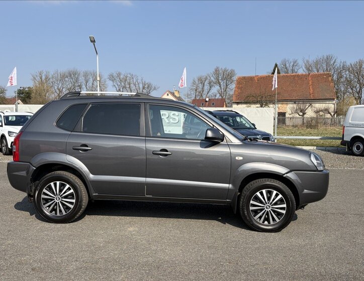 Hyundai Tucson Kombi 2,0 l 104 kw