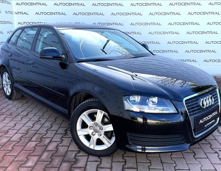 Audi A3 1