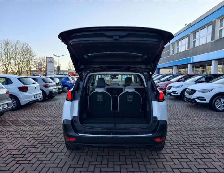 Peugeot 5008 MPV 1,6 l 88 kw