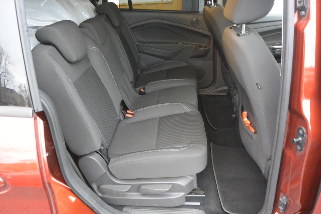 Ford Grand C-MAX