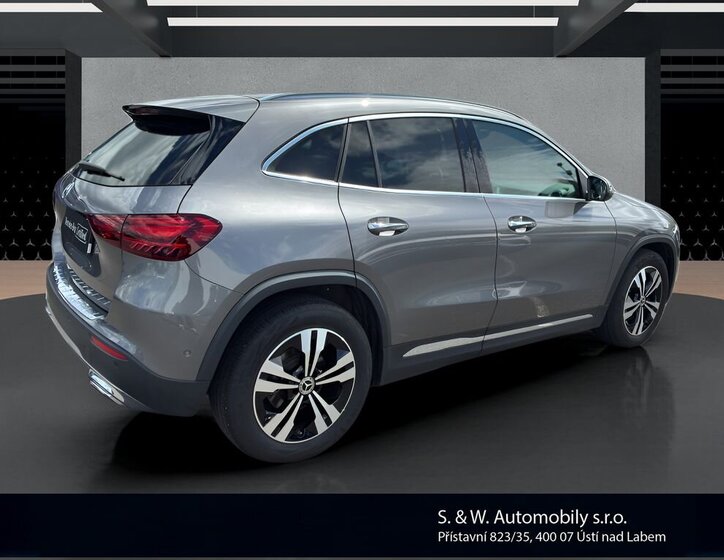 Mercedes-Benz GLA SUV / Terénní 2,0 l 110 kw